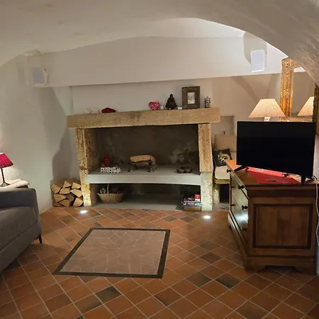 La Voute Noble Δωμάτια σε οικογενειακή κατοικία *